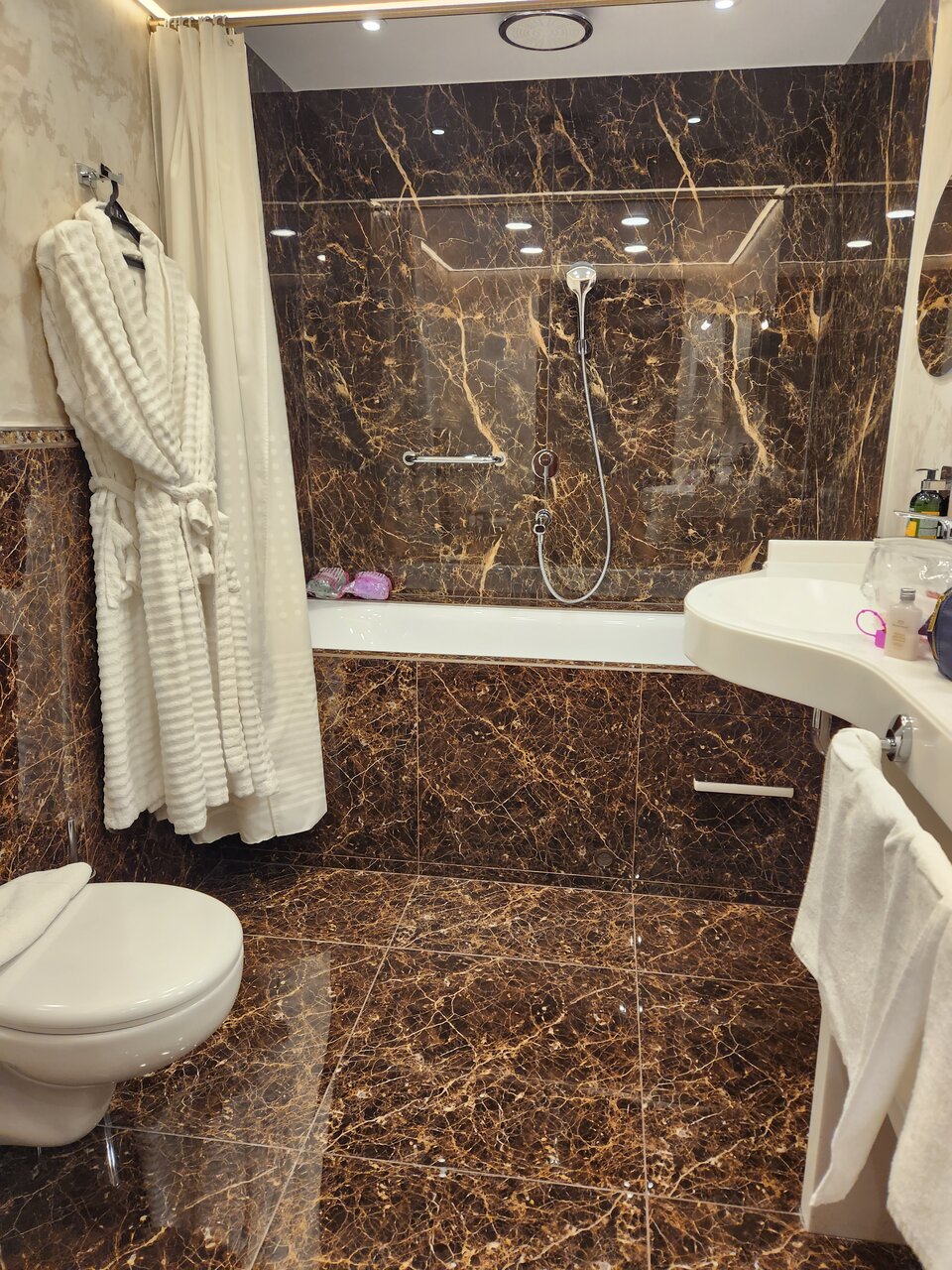 Гостиница Кристалл люкс Кемерово-188