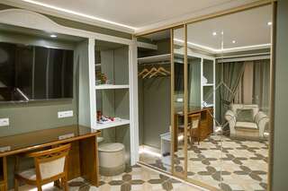 Гостиница Кристалл люкс Кемерово Стандартный двухместный с одной большой кроватью-3