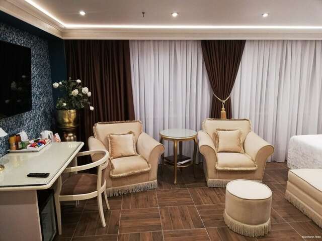 Гостиница Кристалл люкс Кемерово-202